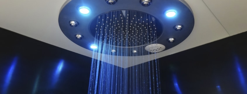 ducha cuatro estaciones con luz led azul